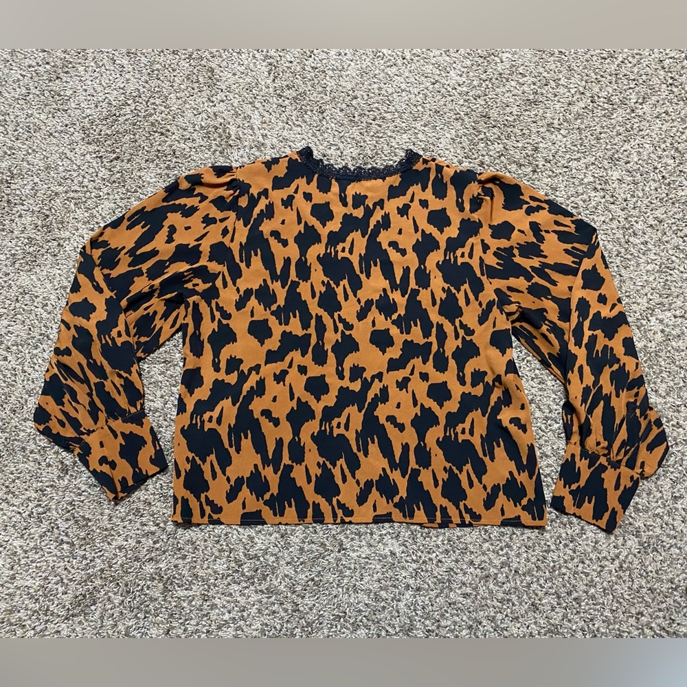 Button Back Cheetah Blouse